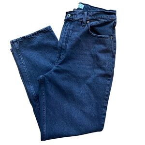 Abercrombie & Fitch Curve Love Ultra High Rise '90s Straight Jeans Size 30 / 10S